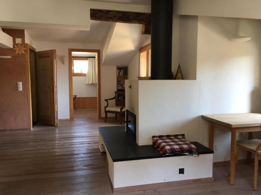 Casa Nolens, Via Sura 4 Apartment Лаакс Екстериор снимка